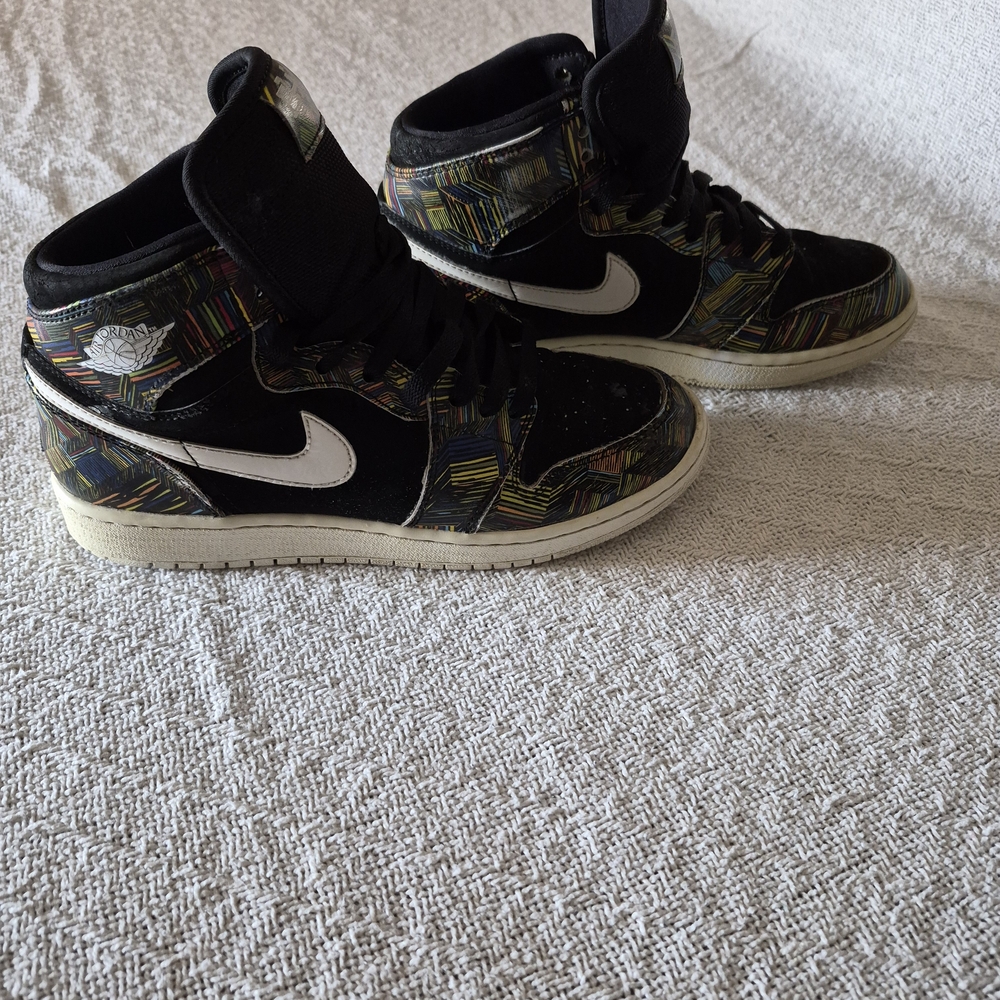 Nike Black and Multicolor Kids High-Top Sneakers